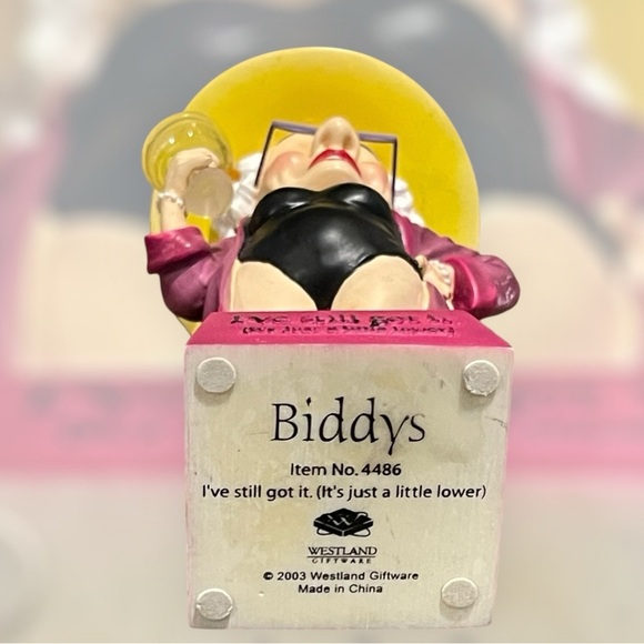 Cute 2003 Biddy’s “I’ve Still Got It” Old Lady Figurine - Picture 4 of 4
